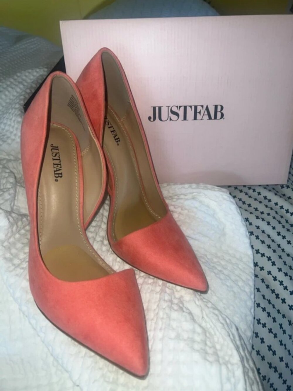 Coral Pump / Pink Heel (Just Fab )